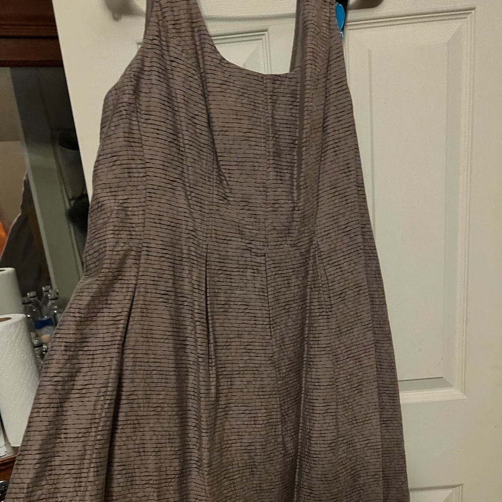 Nine West women’s light weight dress.